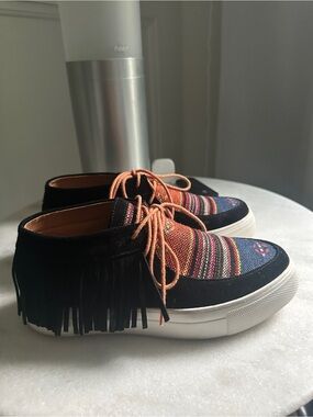 Black and Orange Woven Fringe Lace-Up shoes
